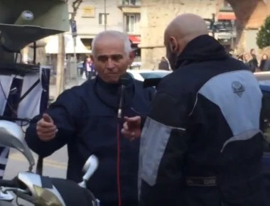 Αίσχος στη Θεσσαλονίκη: «Επιτέθηκαν» σε ηλικιωμένο που φώναζε συνθήματα για τη Μακεδονία (φωτό, βίντεο)